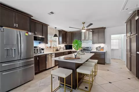 Kitchen - 3600 Bay Front Rd, Mobile, AL 36605 photo 3 of 6