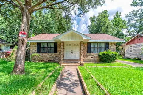 2430 Denmark St, Mobile, AL 36617 photo 1
