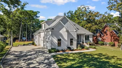 3115 Dog River Rd, Theodore, AL 36582