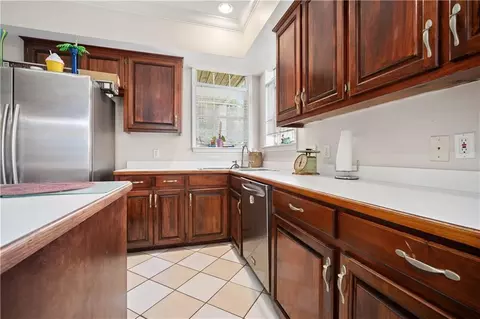 Kitchen - 3414 Audubon Sq E, Mobile, AL 36695 photo 2 of 4
