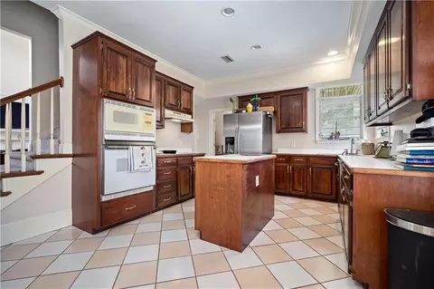Kitchen - 3414 Audubon Sq E, Mobile, AL 36695 photo 1 of 4