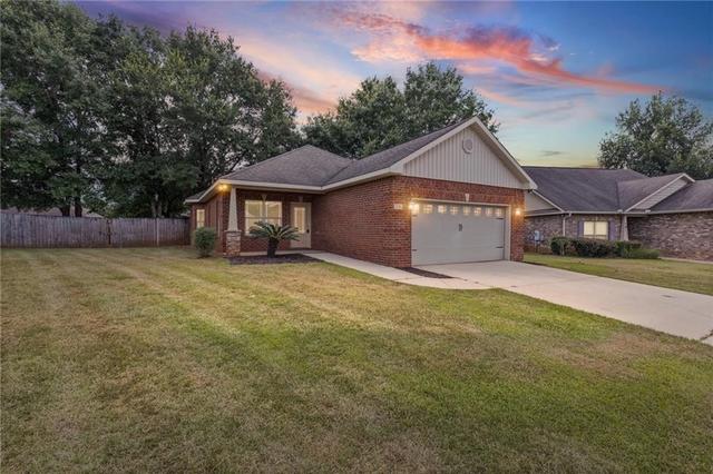 2196 Farrington Loop E, Semmes, AL 36575