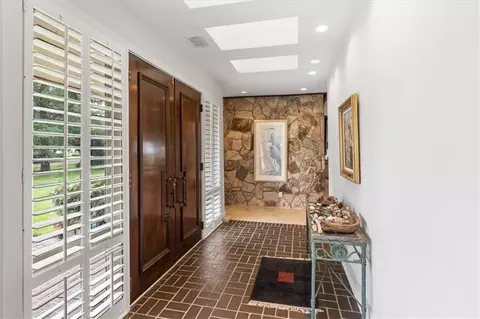 Entry Way - 4170 Spring Valley Dr N, Mobile, AL 36693 photo 1 of 7