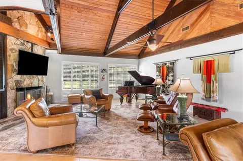 Living - 4170 Spring Valley Dr N, Mobile, AL 36693 photo 5 of 5