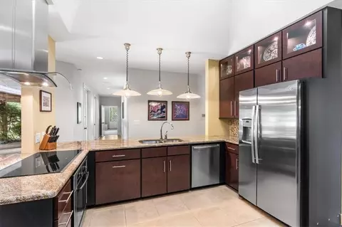 Kitchen - 4170 Spring Valley Dr N, Mobile, AL 36693 photo 5 of 7