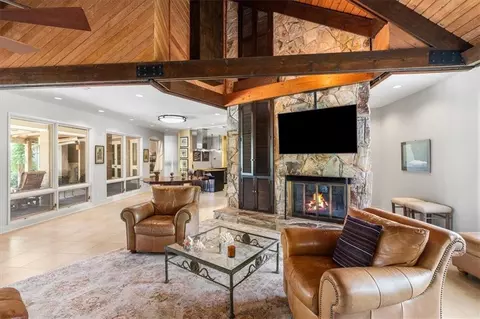 Living - 4170 Spring Valley Dr N, Mobile, AL 36693 photo 4 of 5
