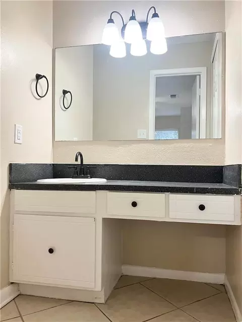 6527 Old Shell Rd #28, Mobile, AL 36608 photo 8