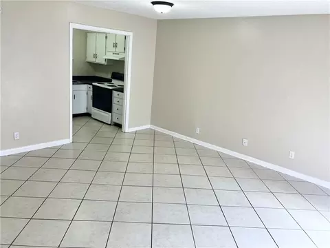 6527 Old Shell Rd #28, Mobile, AL 36608 photo 4