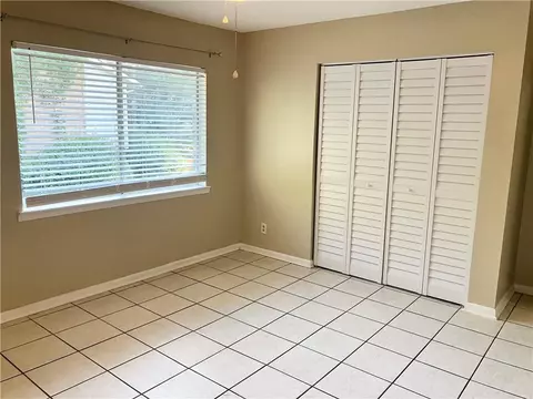 Bedroom - 6527 Old Shell Rd #18, Mobile, AL 36608 photo 2 of 3