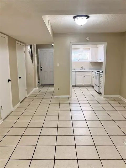 Other - 6527 Old Shell Rd #18, Mobile, AL 36608 photo 2 of 2