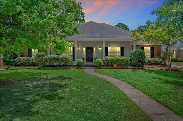 1279 Savannah Dr, Mobile, AL 36609