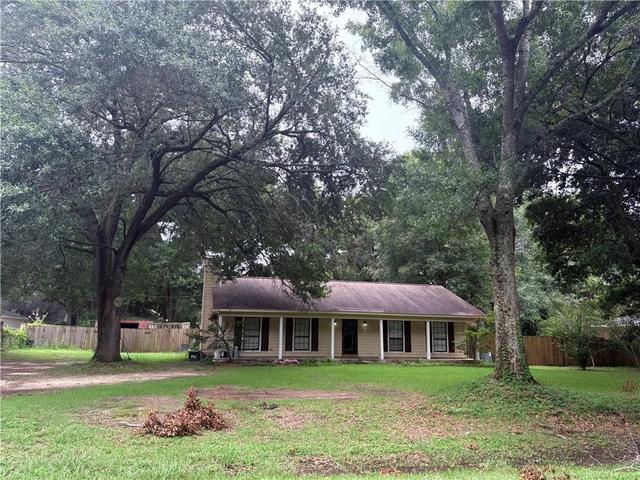 8695 Rosalene St W, Grand Bay, AL 36541