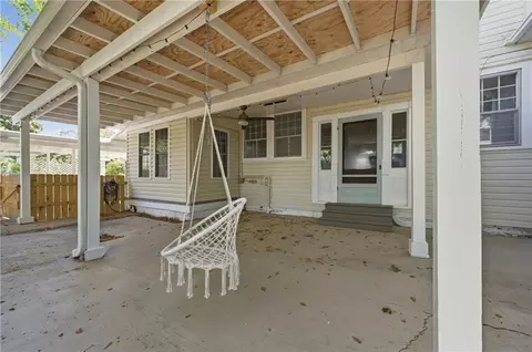 Exterior - 272 Park Ter, Mobile, AL 36604 photo 6 of 11