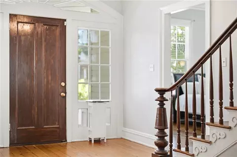 Entry Way - 272 Park Ter, Mobile, AL 36604 photo 8 of 9