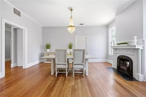 Dining - 272 Park Ter, Mobile, AL 36604 photo 1 of 3