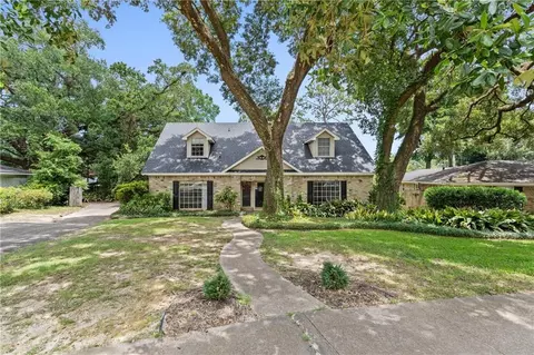 2359 Lantern Ln E, Mobile, AL 36693 photo 1