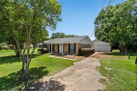 4680 Clarendon Dr, Mobile, AL 36619 photo 3