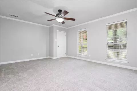 Living - 3270 Austin Dr, Mobile, AL 36695 photo 7 of 7