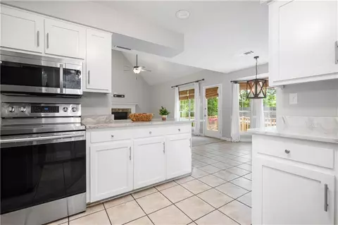 Kitchen - 3270 Austin Dr, Mobile, AL 36695 photo 1 of 3
