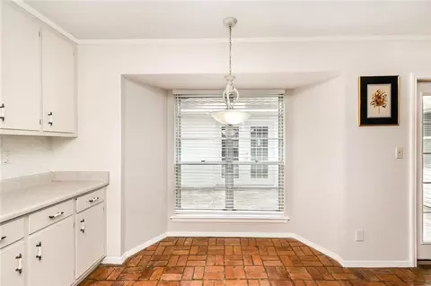 5804 Long Meadow Rd, Mobile, AL 36609 photo 6