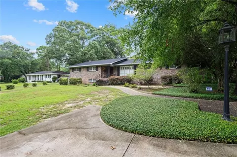 Exterior - 4012 Sierra Dr, Mobile, AL 36693 photo 4 of 12