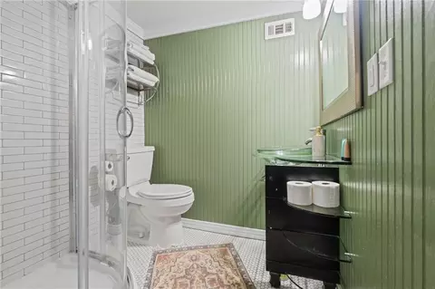 Bath - 4012 Sierra Dr, Mobile, AL 36693 photo 4 of 4