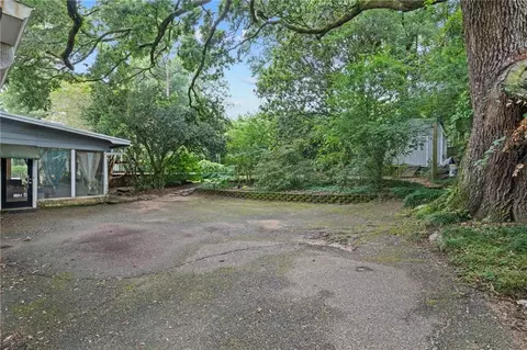 Exterior - 4012 Sierra Dr, Mobile, AL 36693 photo 6 of 12