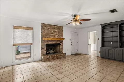 900 Regents Dr E, Mobile, AL 36609 photo 14