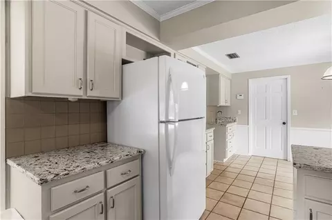 900 Regents Dr E, Mobile, AL 36609 photo 10