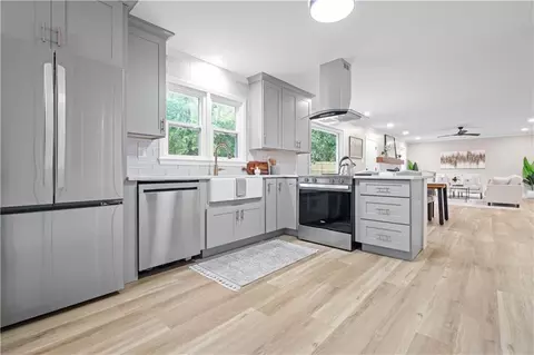 Kitchen - 4312 Michael Blvd, Mobile, AL 36609 photo 1 of 3