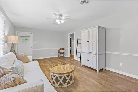 Living - 150 Cosgrove Dr, Mobile, AL 36608 photo 4 of 4
