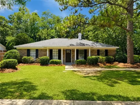 1604 Longwood Rd, Mobile, AL 36609
