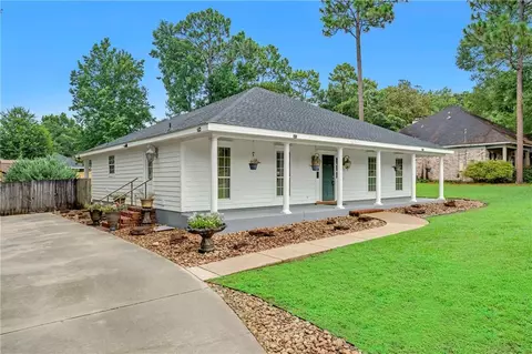 Exterior - 8210 Junior Rd, Mobile, AL 36695 photo 5 of 17