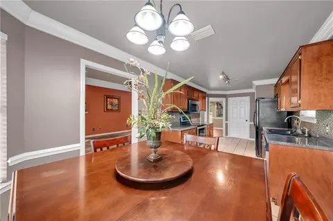 Dining - 8210 Junior Rd, Mobile, AL 36695 photo 1 of 2
