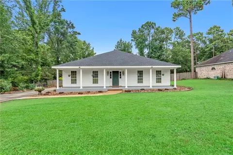 Exterior - 8210 Junior Rd, Mobile, AL 36695 photo 3 of 17