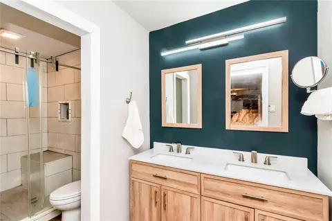 Bath - 365 Mcdonald Ave, Mobile, AL 36604 photo 4 of 5