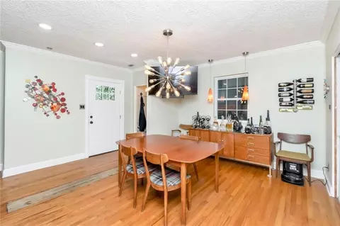 Dining - 365 Mcdonald Ave, Mobile, AL 36604 photo 1 of 2