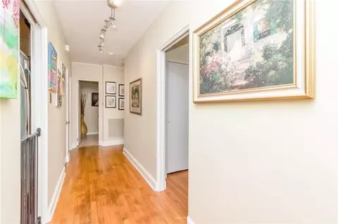 Entry Way - 365 Mcdonald Ave, Mobile, AL 36604 photo 2 of 3