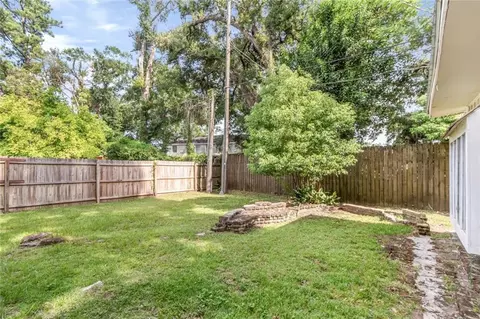 Exterior - 2653 Ralston Rd, Mobile, AL 36606 photo 6 of 8