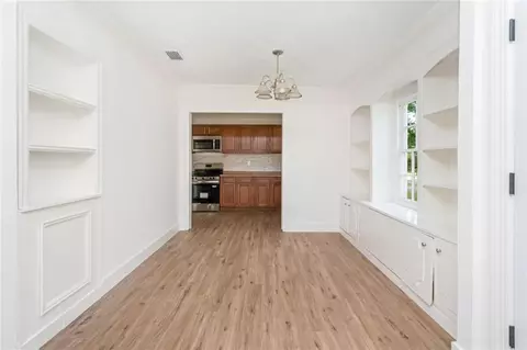 Living - 2653 Ralston Rd, Mobile, AL 36606 photo 7 of 15