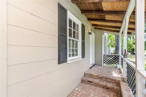 Exterior - 2653 Ralston Rd, Mobile, AL 36606 photo 5 of 8