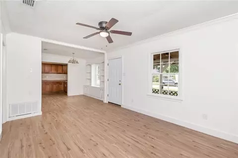 Living - 2653 Ralston Rd, Mobile, AL 36606 photo 3 of 15