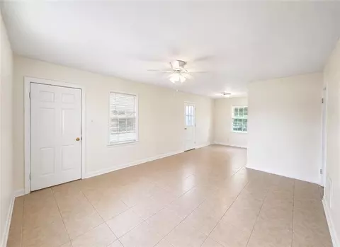 Living - 1619 Wormeley Dr, Mobile, AL 36605 photo 2 of 2