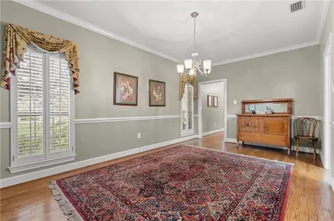 Dining - 1004 Pace Pkwy, Mobile, AL 36693 photo 1 of 2