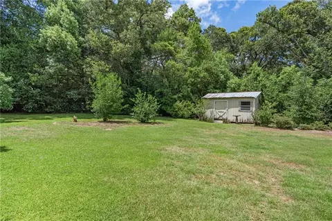 Exterior - 1004 Pace Pkwy, Mobile, AL 36693 photo 5 of 10