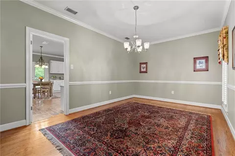Dining - 1004 Pace Pkwy, Mobile, AL 36693 photo 2 of 2