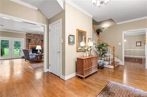 Entry Way - 1004 Pace Pkwy, Mobile, AL 36693 photo 1 of 3