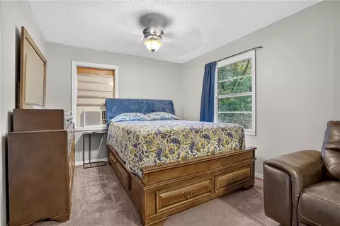 Bedroom - 4559 Eastview Dr, Mobile, AL 36618 photo 1 of 3