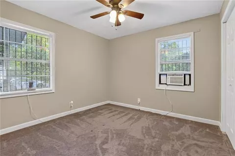 Bedroom - 4559 Eastview Dr, Mobile, AL 36618 photo 2 of 3