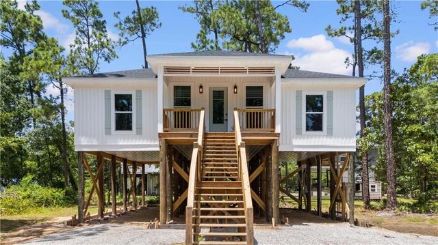 710 Alabama Ave, Dauphin Island, AL 36528